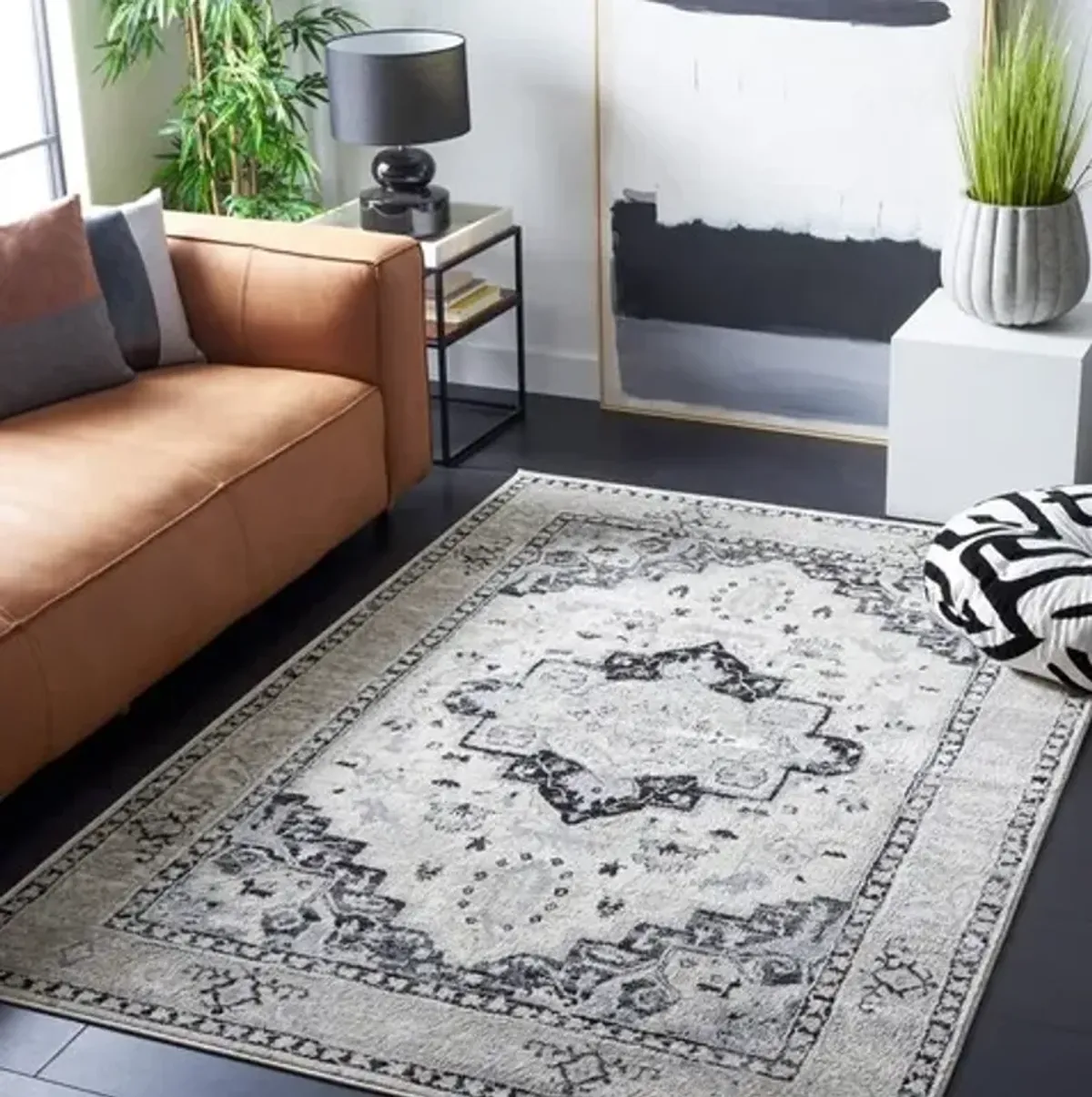 Brentwood 851 Ivory / Black 8' X 10' Large Rectangle Powerloomed Rug