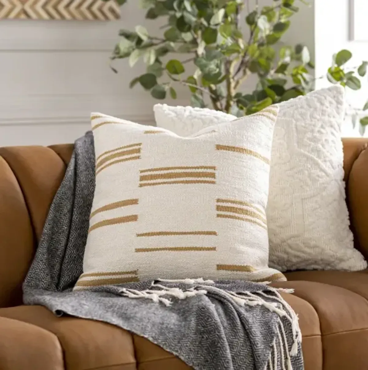 Carlton CRL-007 20"L x 20"W Accent Pillow