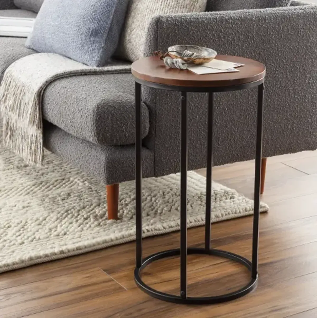 Aryaa YAA-014 24"H x 14"W x 14"D End Table