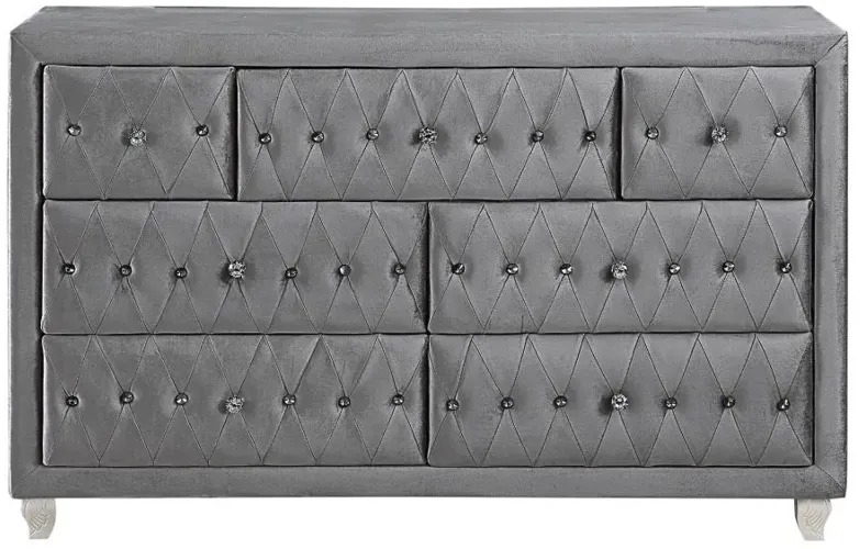 Deanna 7-drawer Rectangular Dresser Grey