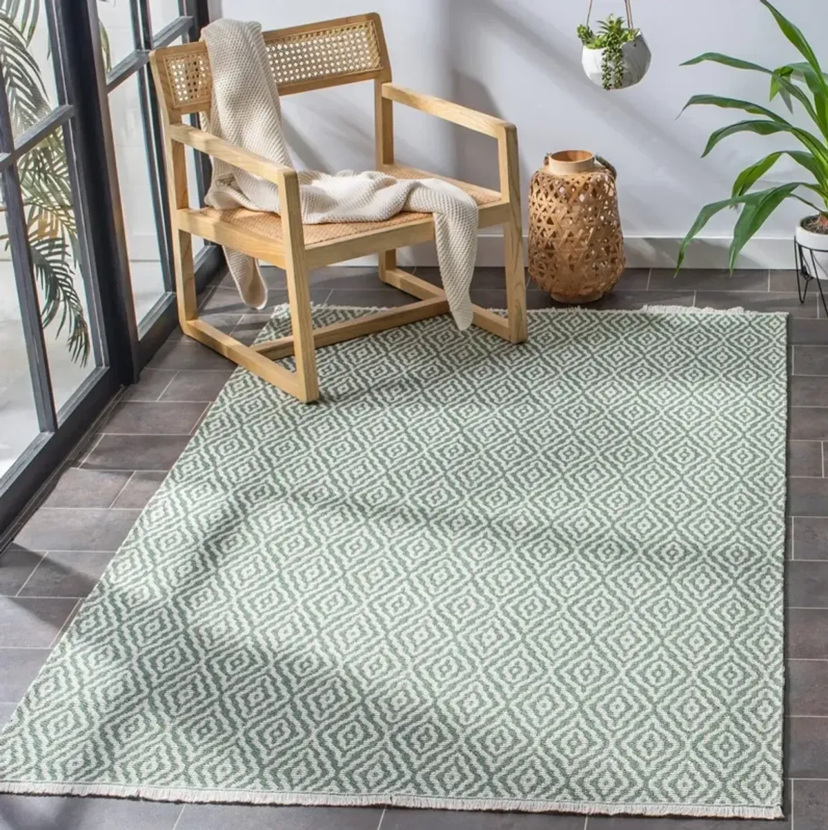 AUGUSTINE 400 GREEN  2' x 9' Runner Rug