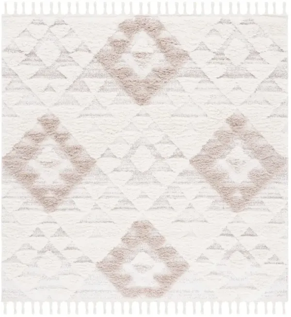 MOROCCAN TASSEL SHAG 688 IVORY  6'-7' x 6'-7' Square Square Rug