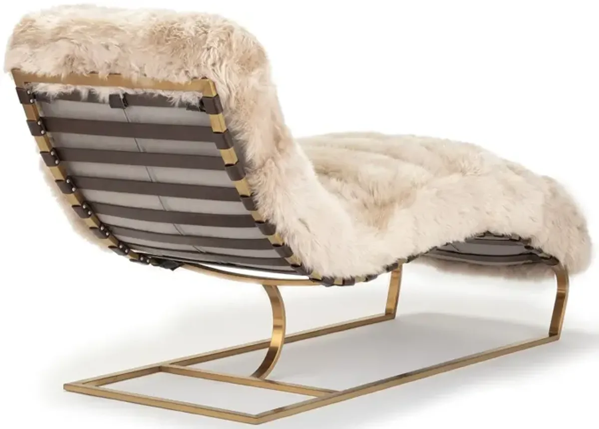 Siesta Chaise Lounge (Longhair Sheepskin)