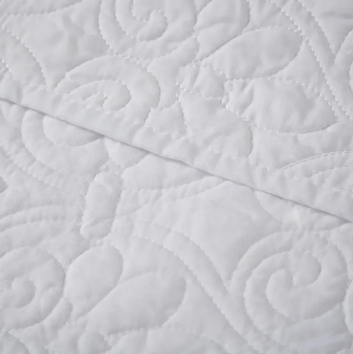 Madison Park Quebec White Oversized Quilted Throw