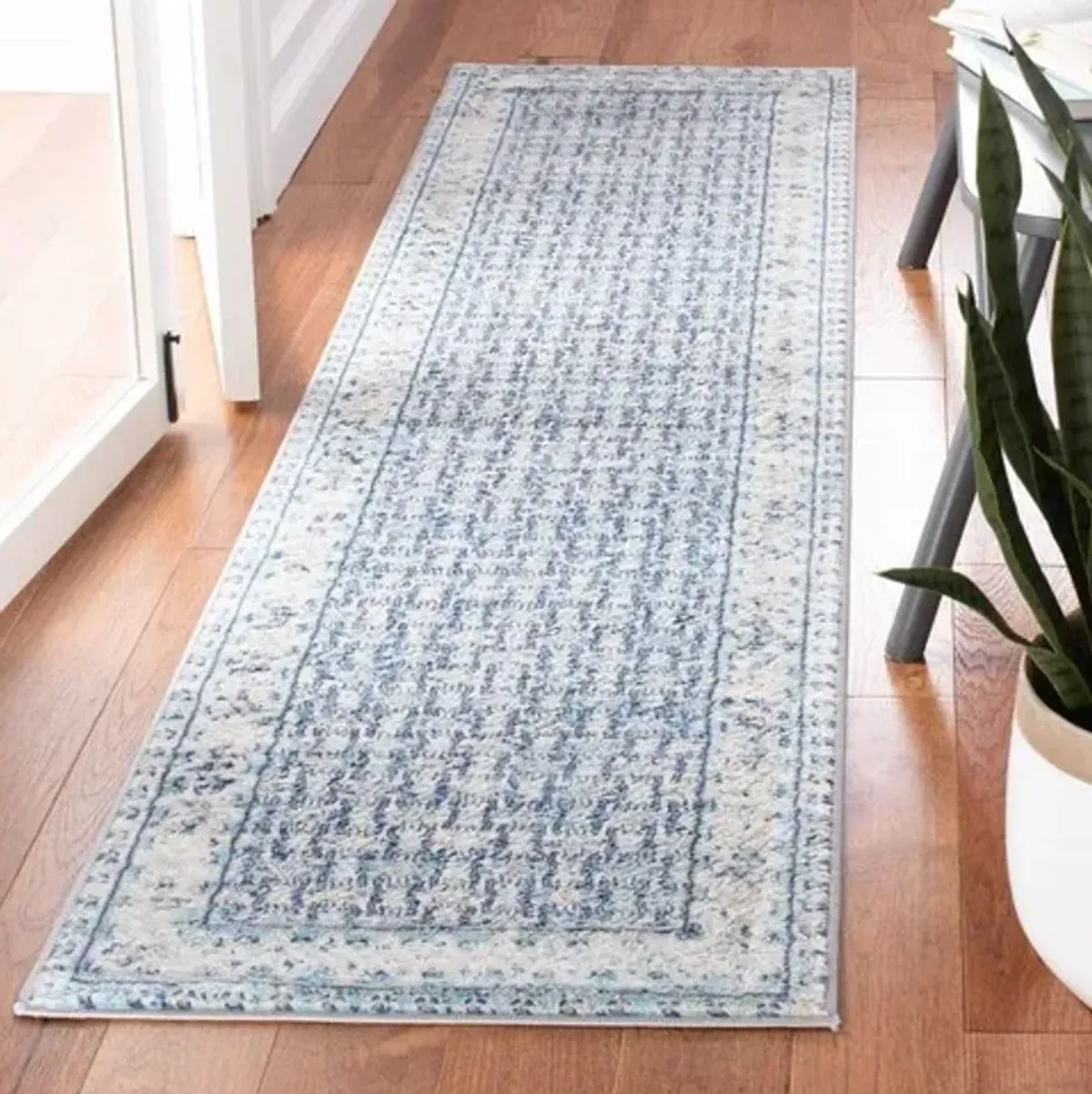 Brentwood 899 Ivory / Aqua 2' X 8' Runner Powerloomed Rug