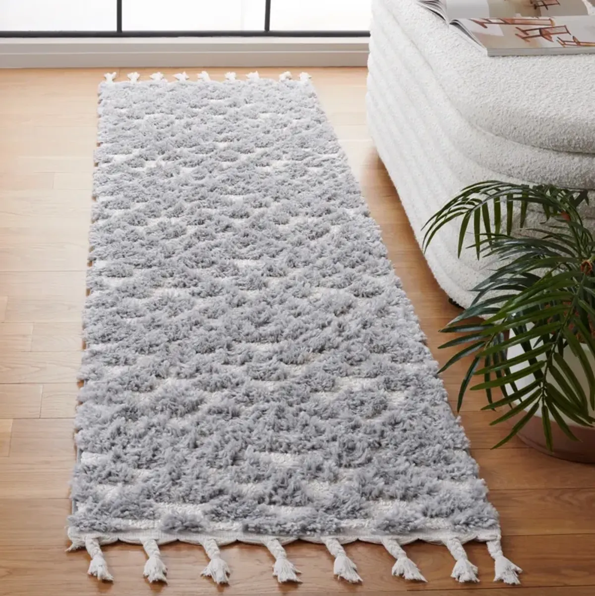 MOROCCAN TASSEL SHAG 688 GREY  2'-3' x 8' Runner Rug