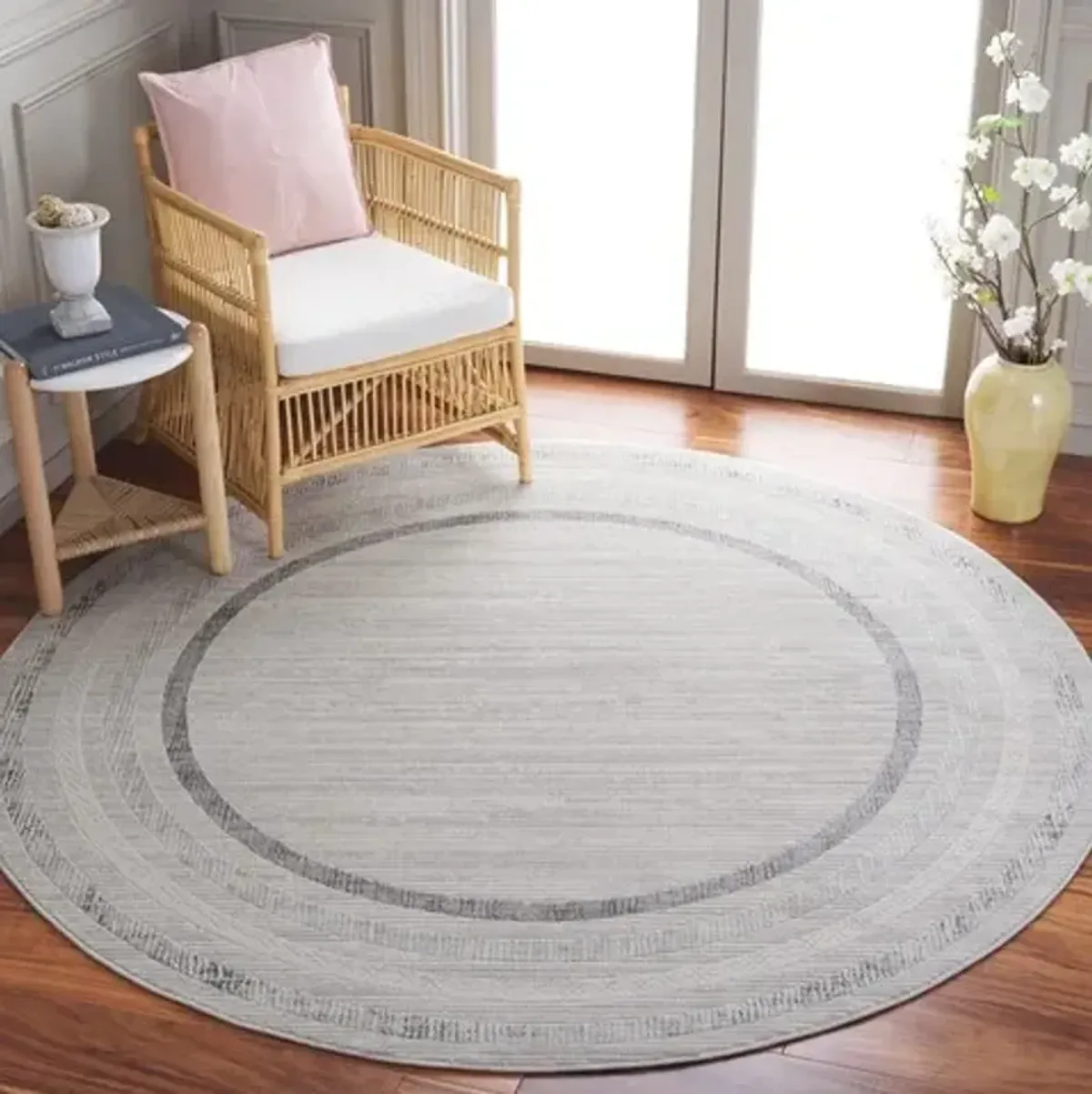 HANNA 113 Beige 6'-7' X 6'-7' Round Round Rug