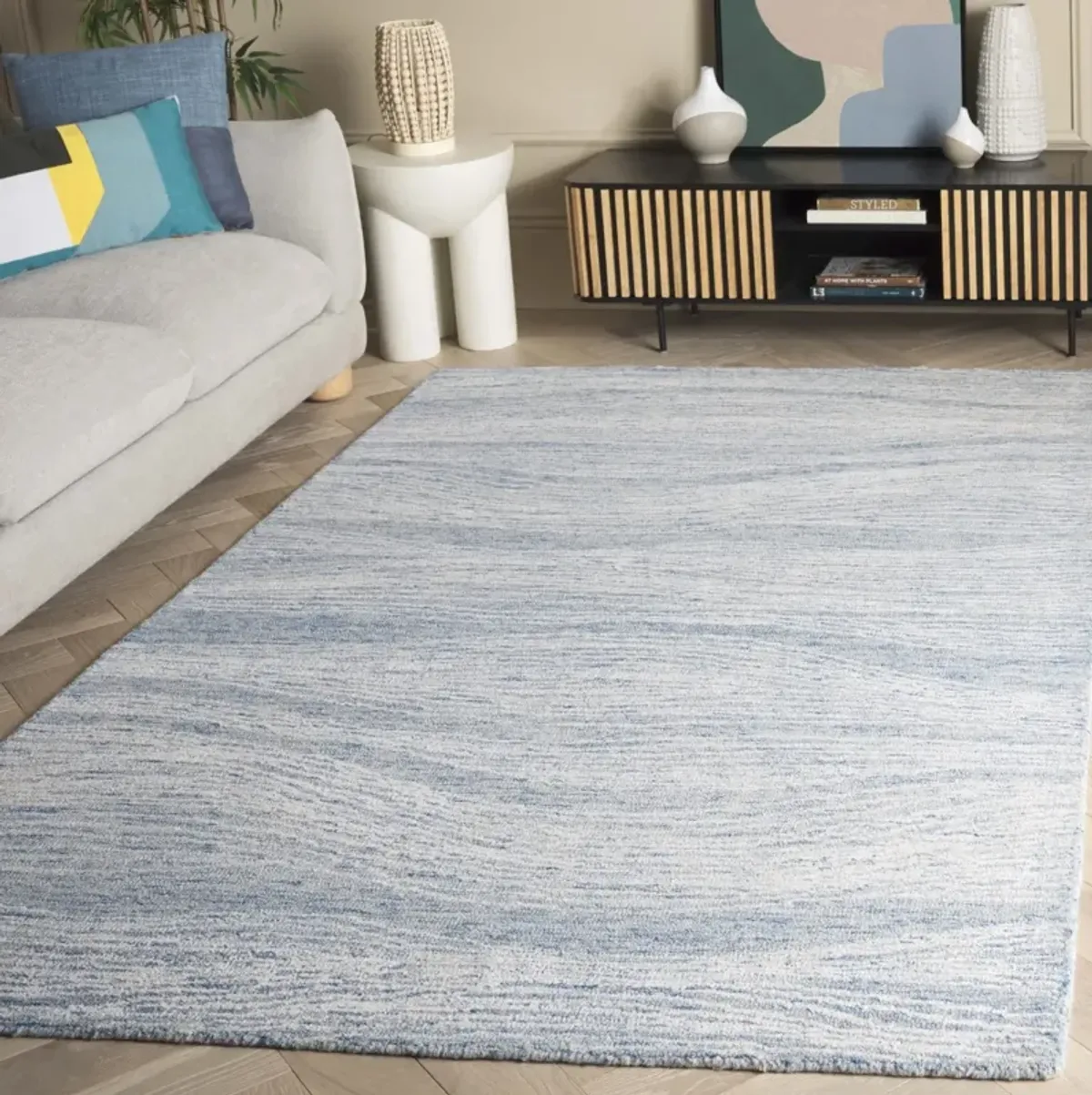 METRO 995 BLUE  2'-3' x 4'  Accent Rug