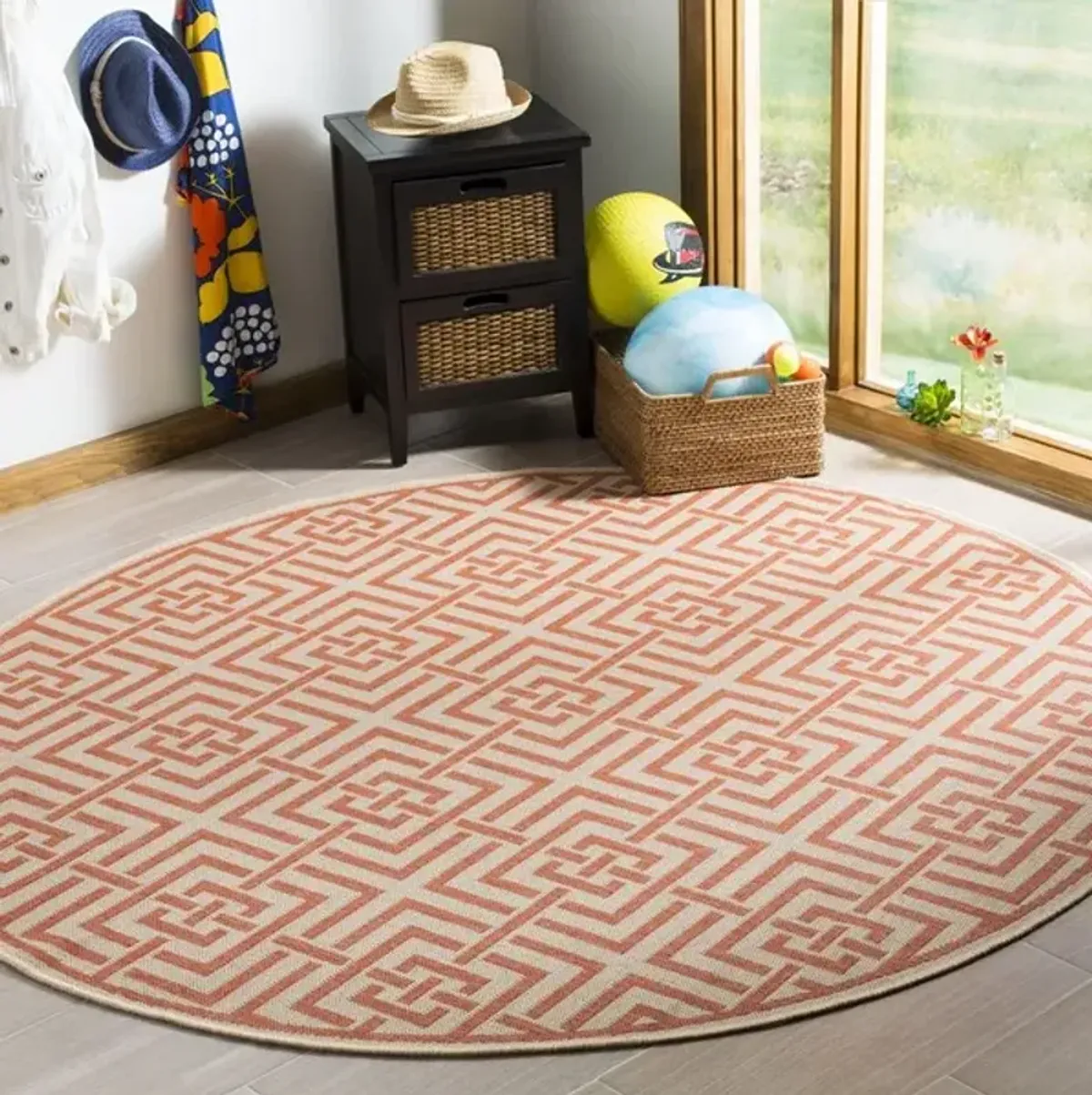 LINDEN 128 Collection LND128R-6R Cream / Rust 6'-7" X 6'-7" Round