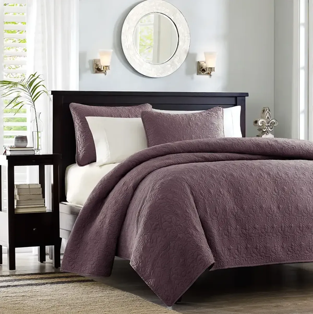 Madison Park Quebec Purple Reversible Quilt Set