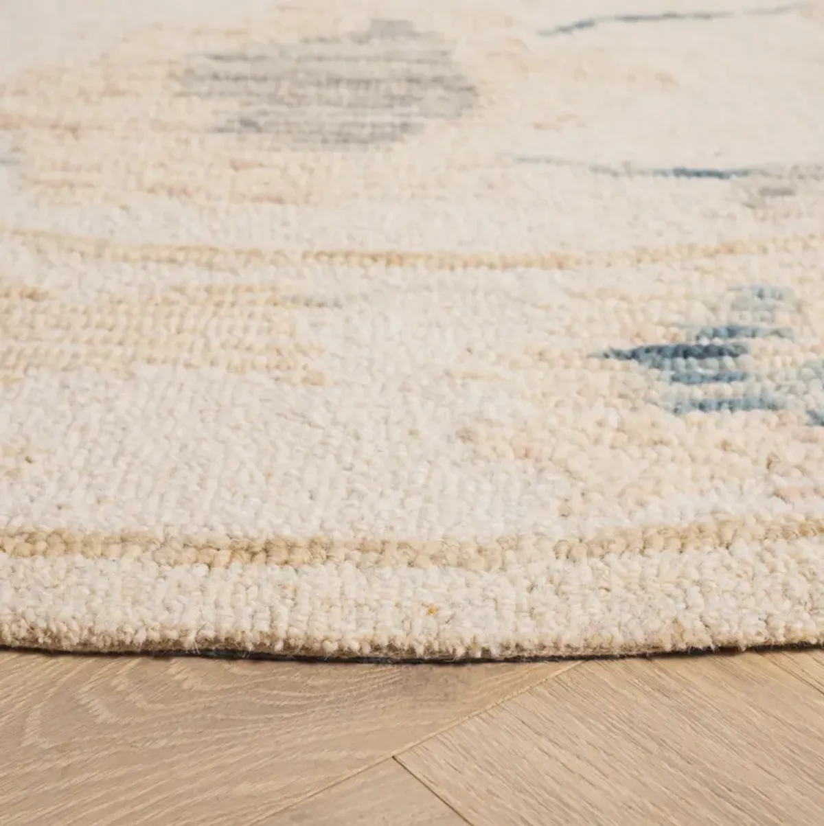 ABSTRACT Hand Tufted 6' x 6' Round area rug