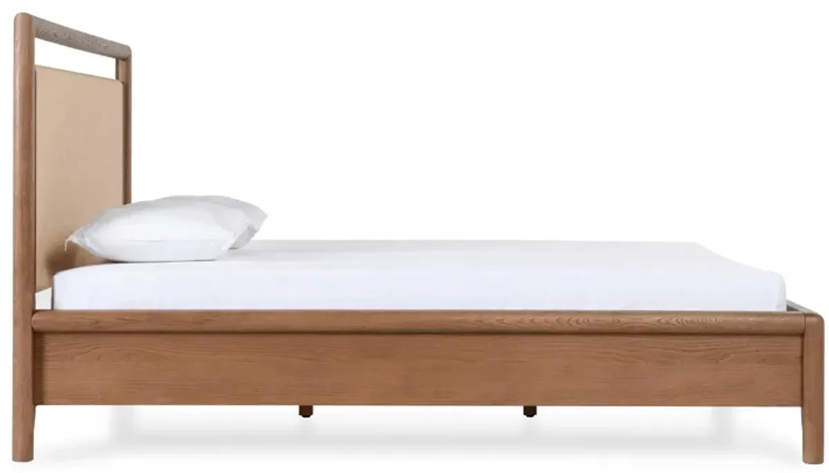 Corda Oak Veneer Queen Bed Nut Brown/Natural