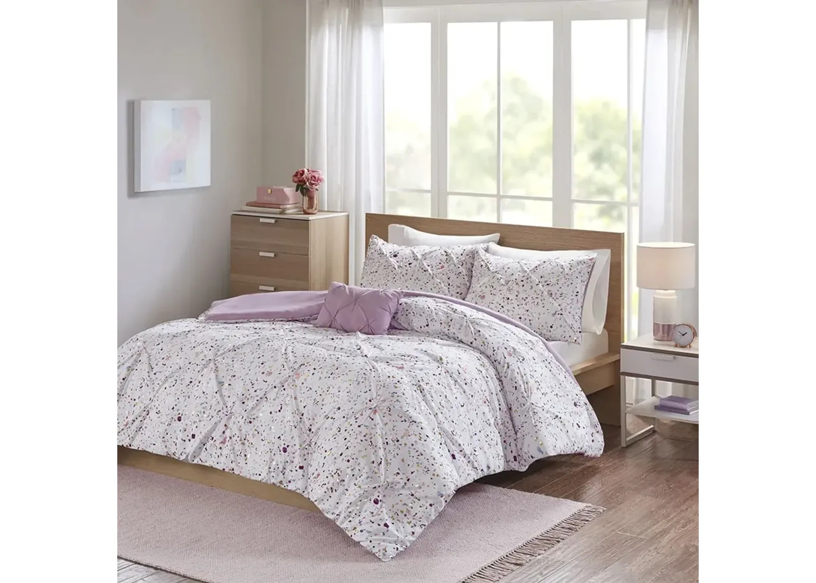 Intelligent Design Abby Plum Metallic Printed and Pintucked Duvet Cover Set