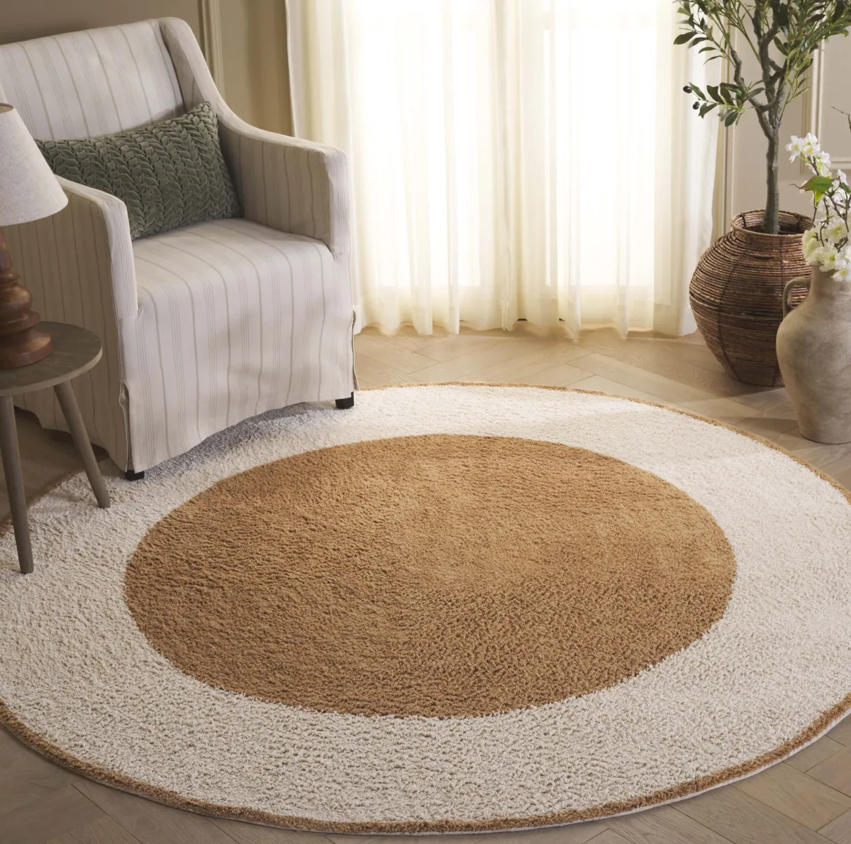 EASY CARE Hand Tufted 6' x 6' Round area rug