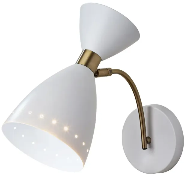 Oscar Wall Light