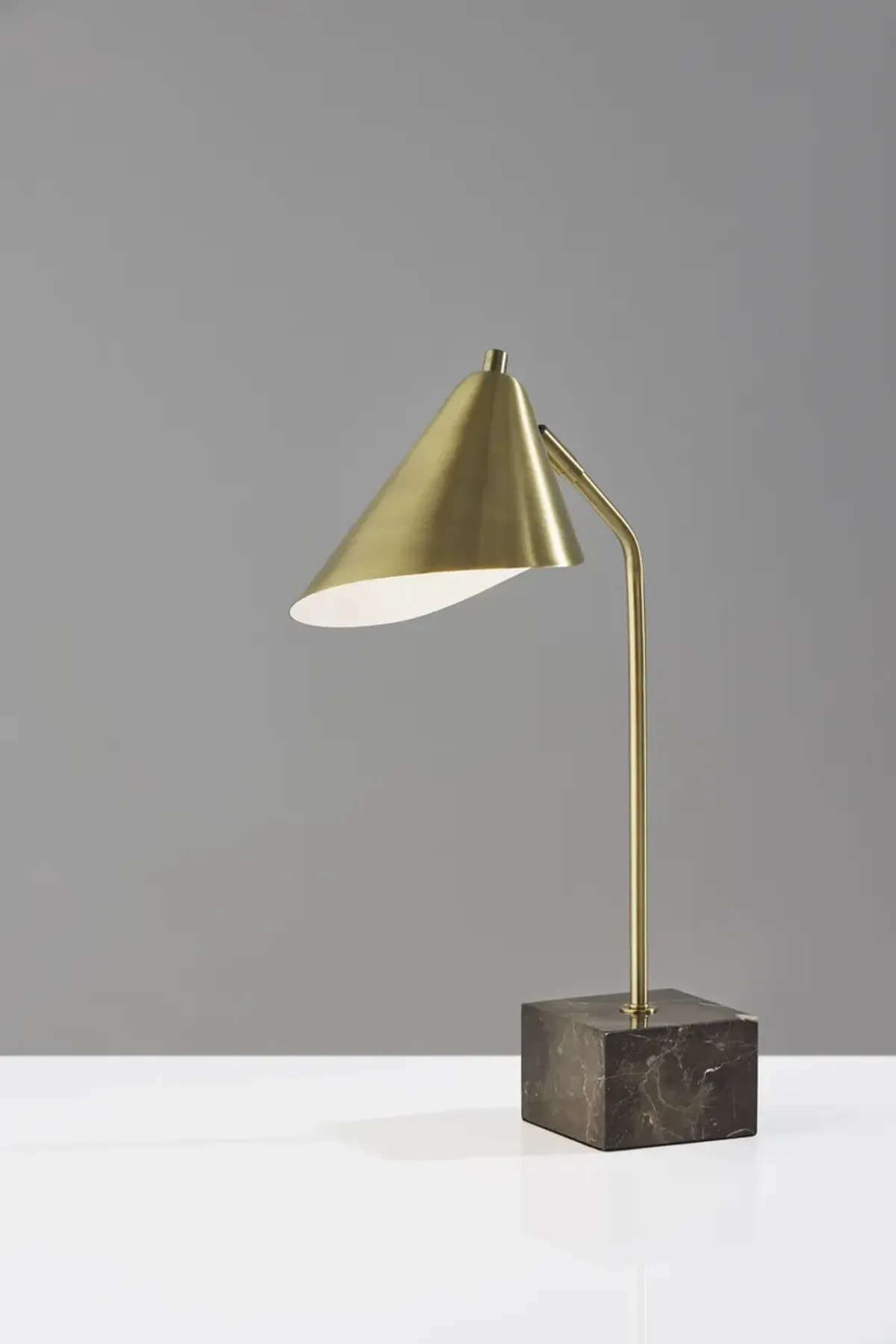 Hawthorne Desk Lamp