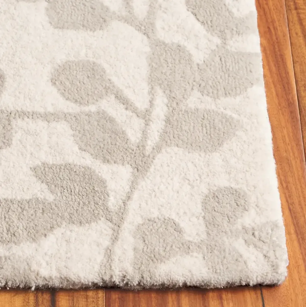 GLAMOUR Hand Tufted 3' x 5' area rug