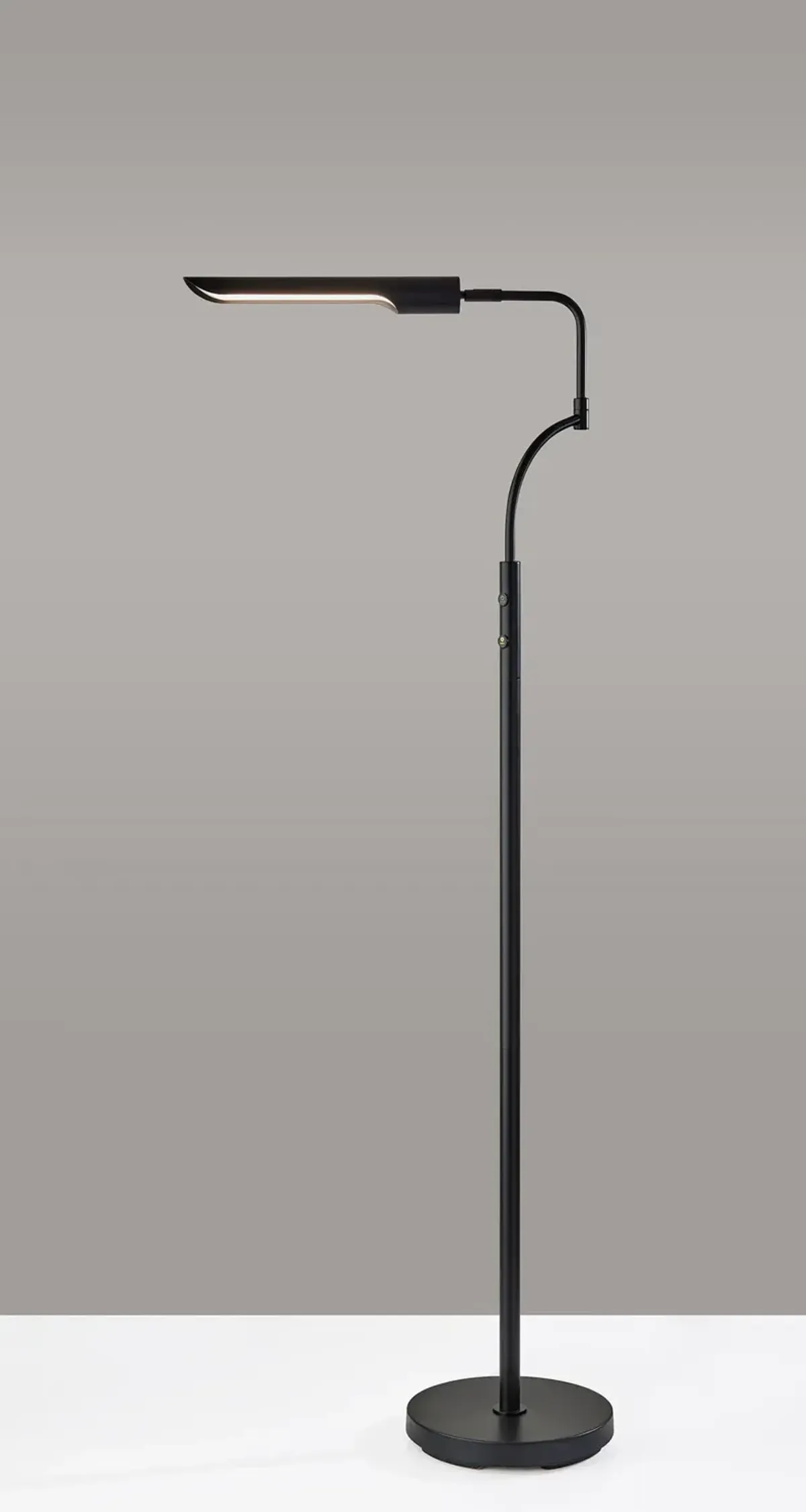 Zane LED Floor Lamp w. Smart Switch- Black