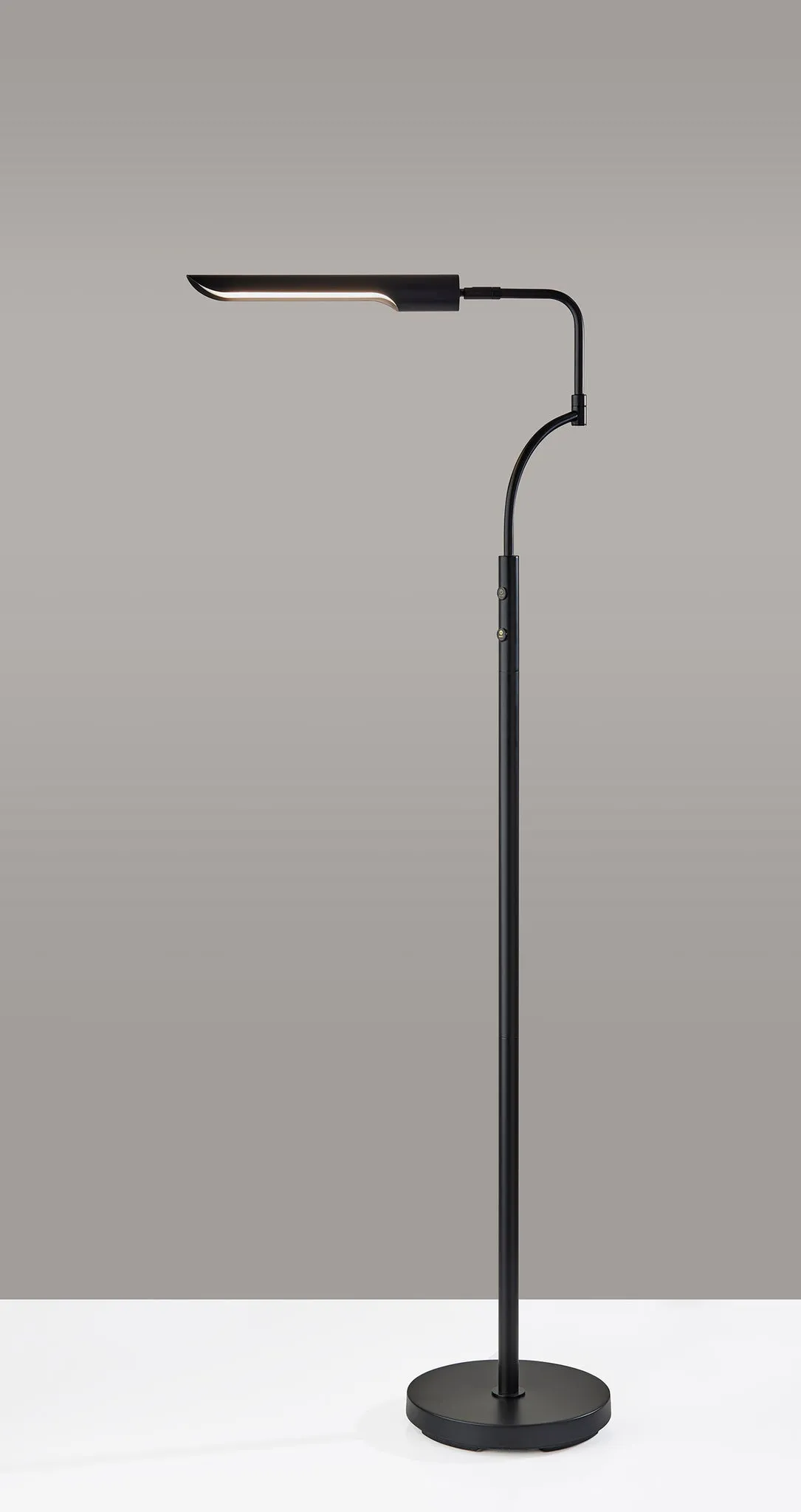 Zane LED Floor Lamp w. Smart Switch- Black