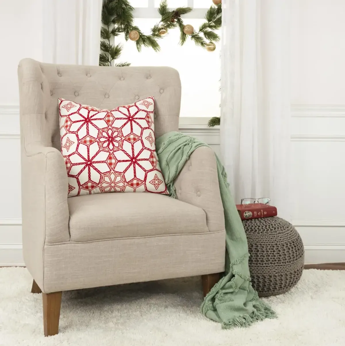 HOLIDAY 2022 Geometric Ivory Pillow