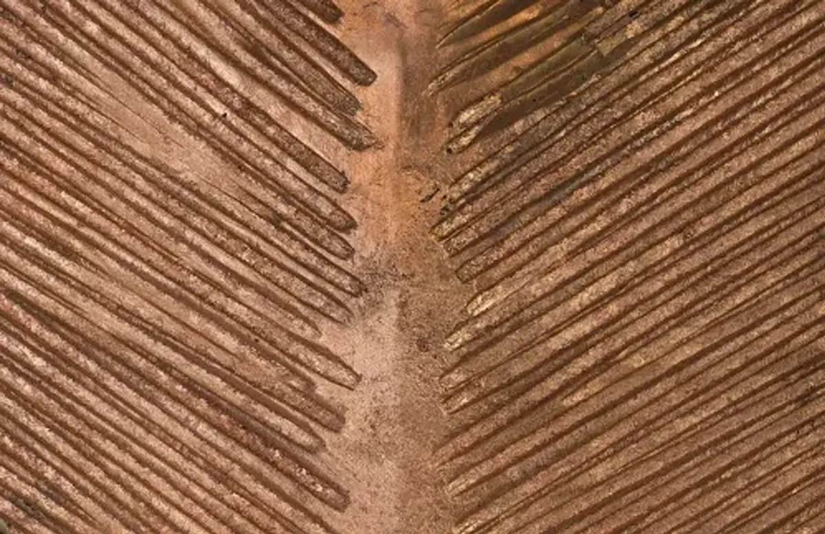 Carved Leaf On Stand