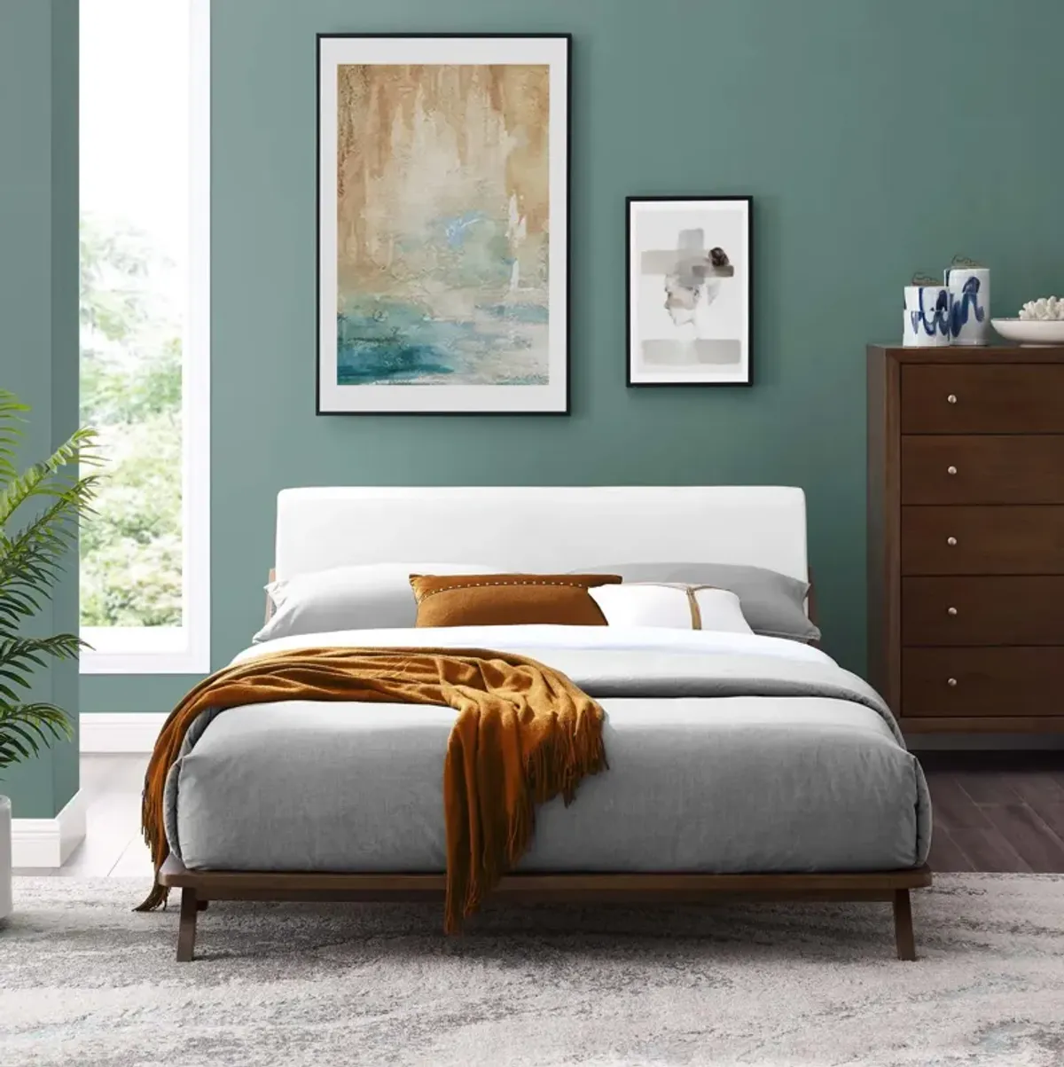 Luella Queen Upholstered Fabric Platform Bed