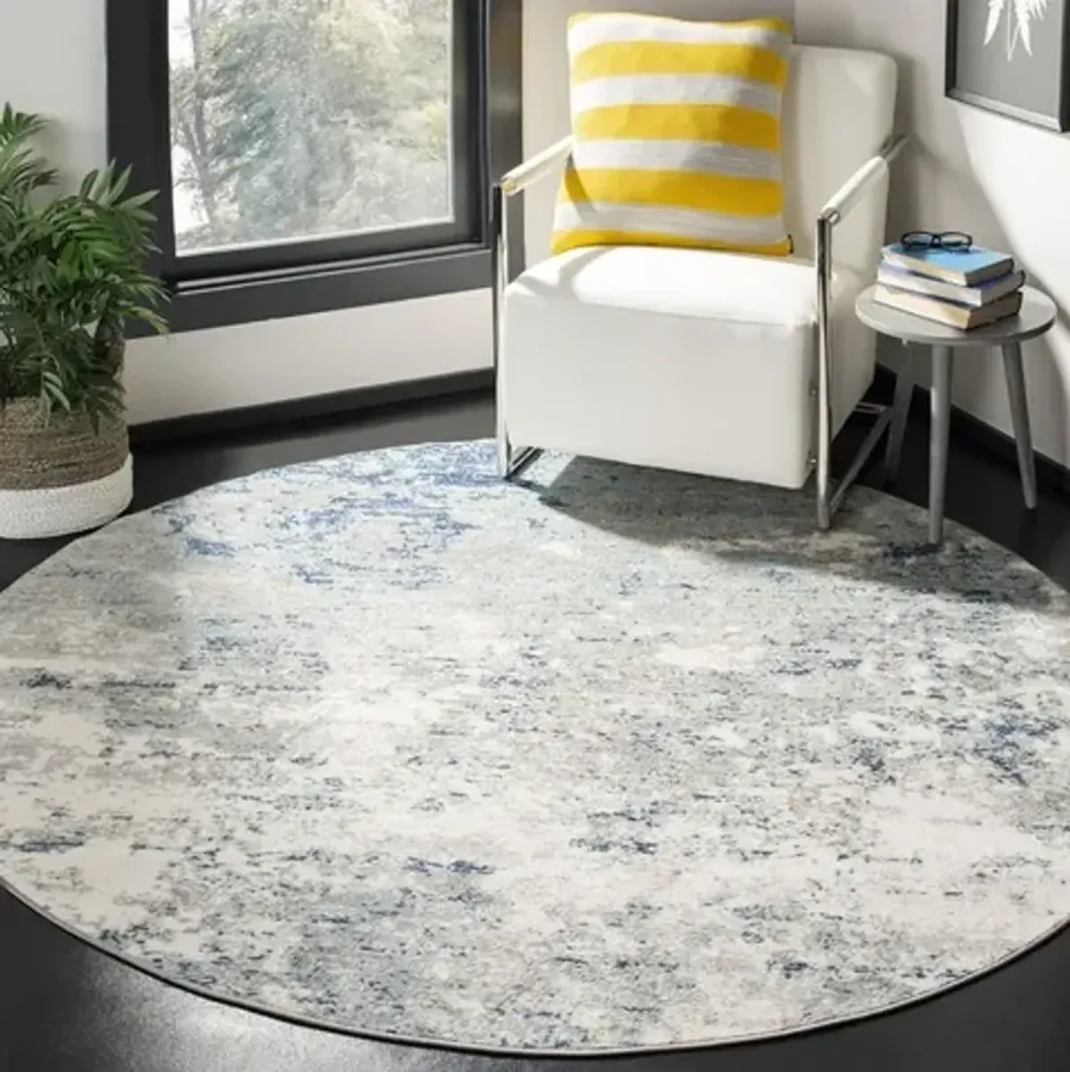 Brentwood 822 Light Grey / Blue 4' X 4' Round Round Powerloomed Rug