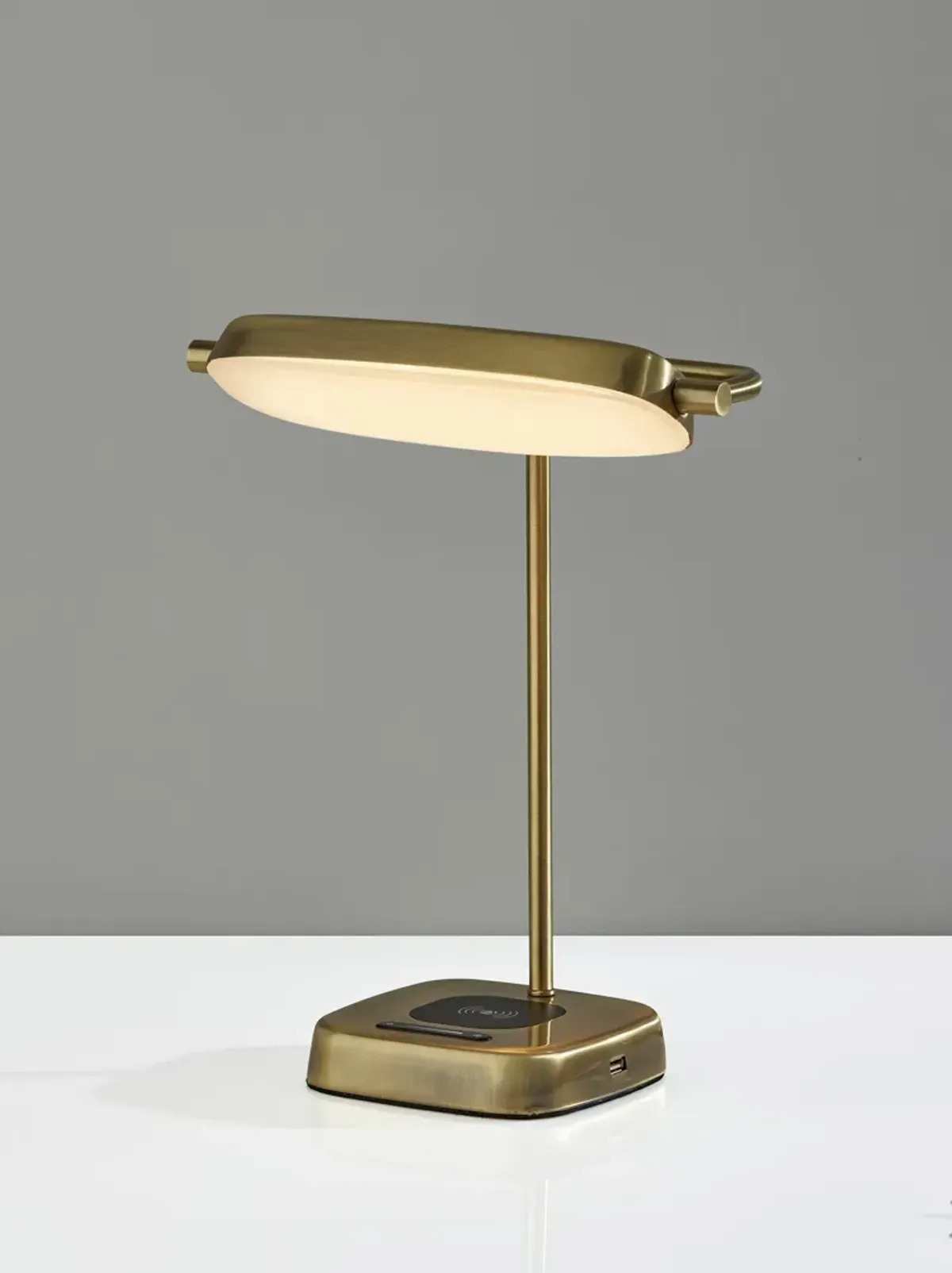 Radley LED AdessoCharge Desk Lamp w. Smart Switch