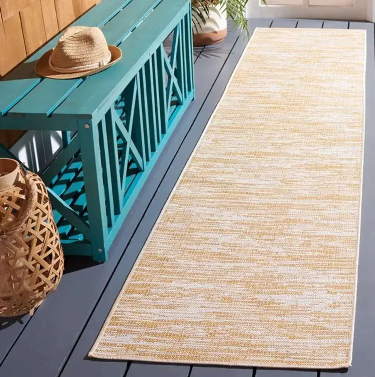 HAMPTON 200 Yellow 2' X 9' Runner Rug