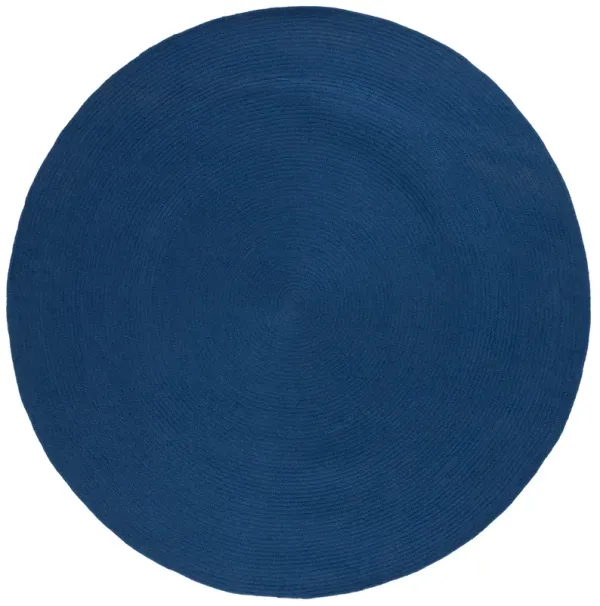 BRAIDED Hand Woven 7' x 7' Round area rug