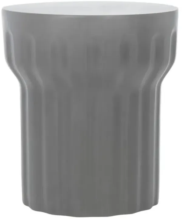 Vesta Indoor/outdoor Modern Round Accent Table