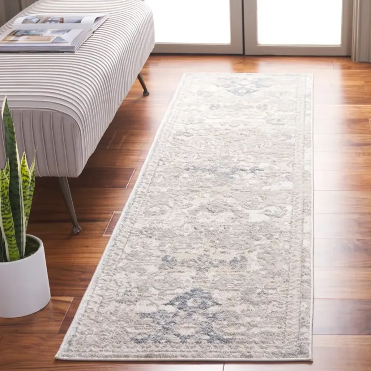 QUINCY 102 IVORY  2'-2' x 8' Runner Rug