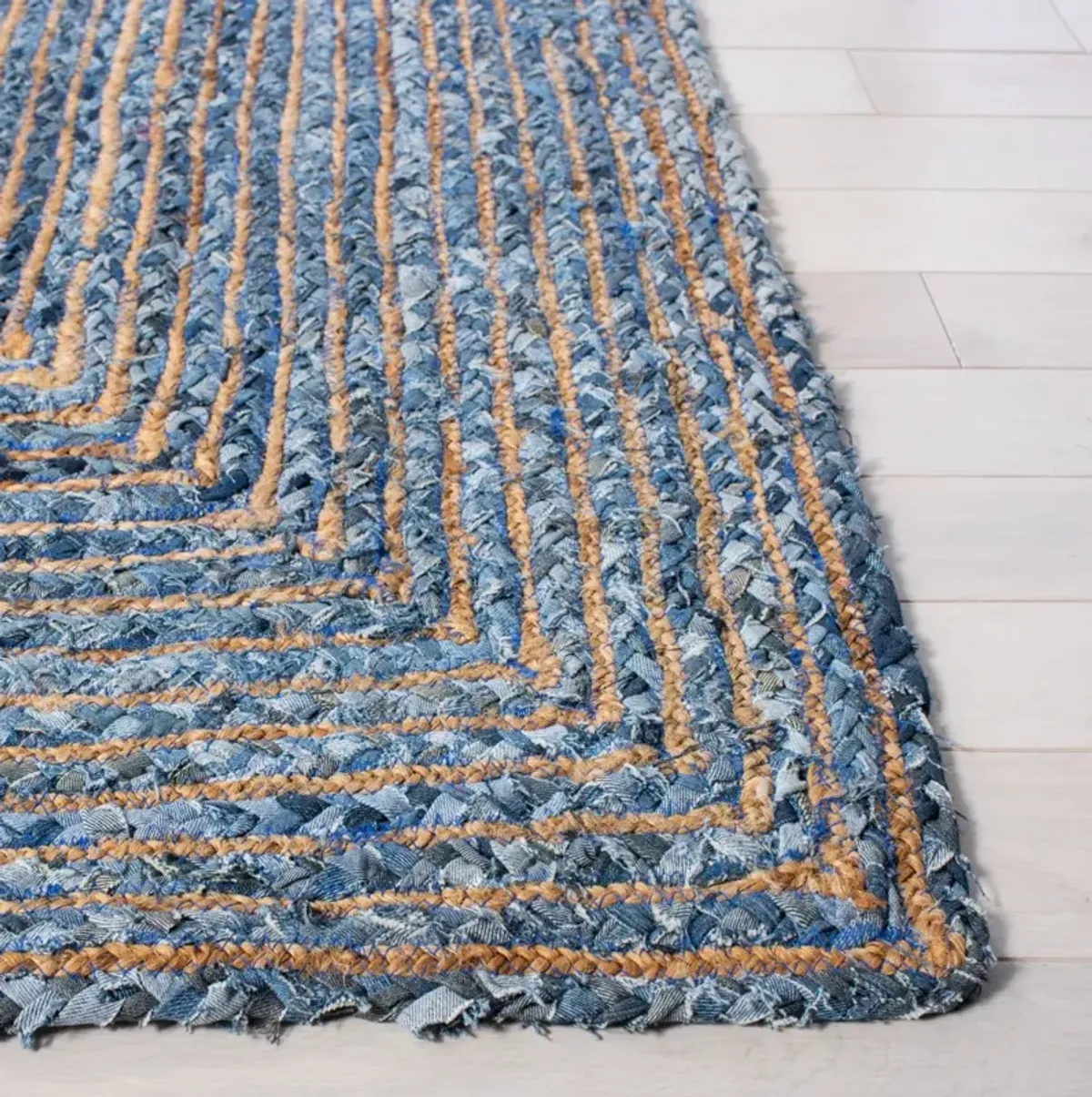 CAPE COD 202 BLUE  2'-3' x 9' Runner Rug