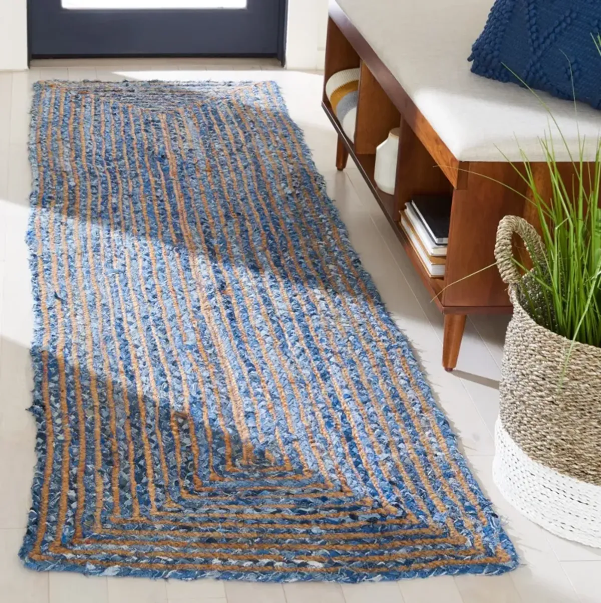 CAPE COD 202 BLUE  2'-3' x 9' Runner Rug