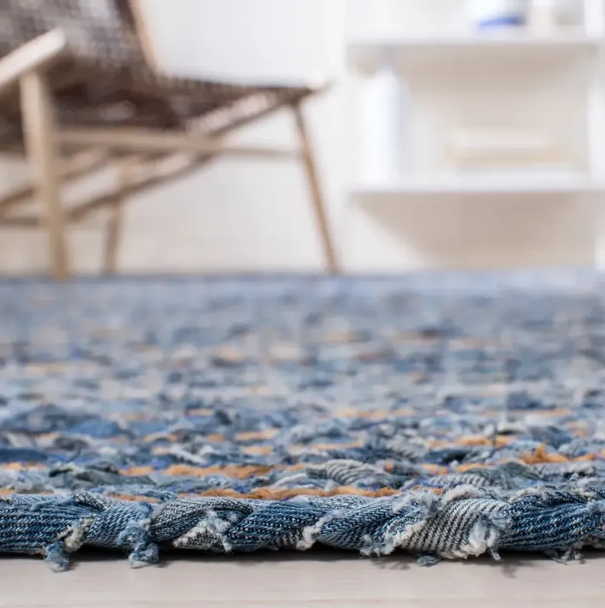 CAPE COD 202 BLUE  2'-3' x 9' Runner Rug