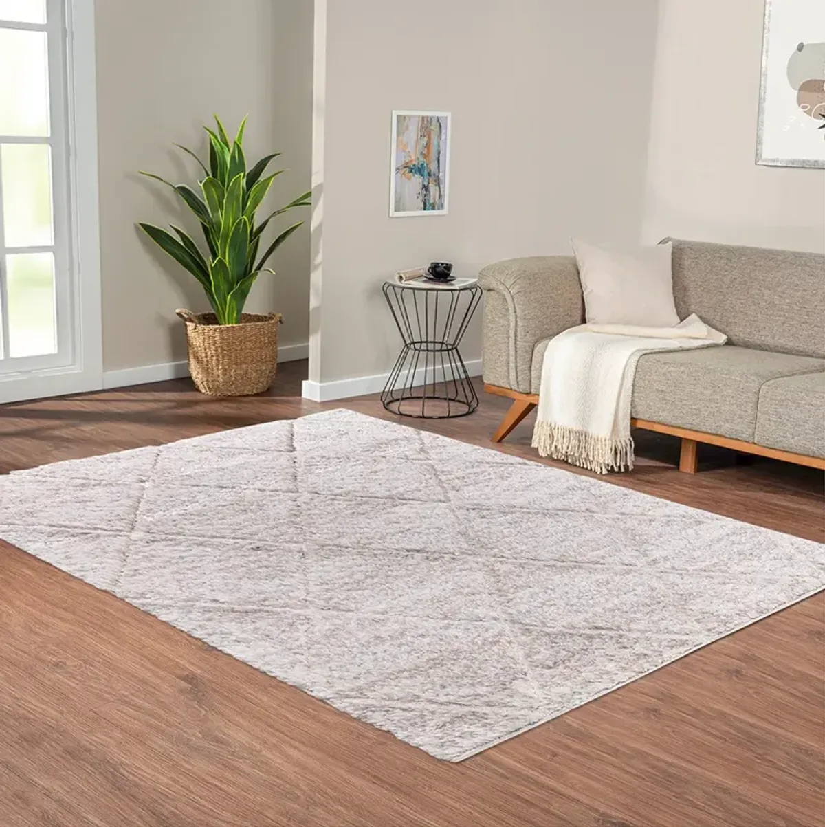 Madison Park Sophie Cream Talas Trellis Area Rug in Cream