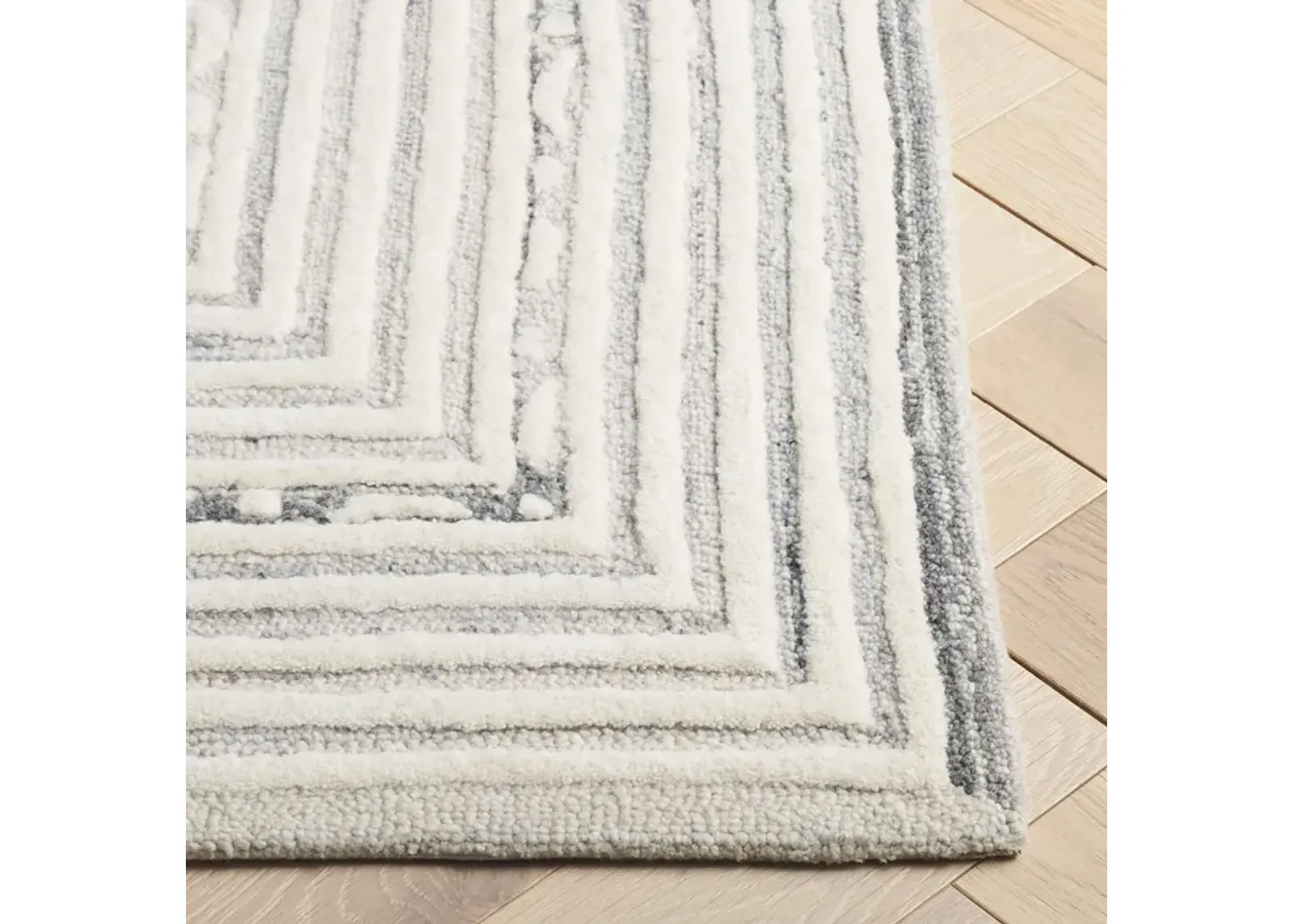 EBONY 811 IVORY  2'-3' x 8' Runner Rug