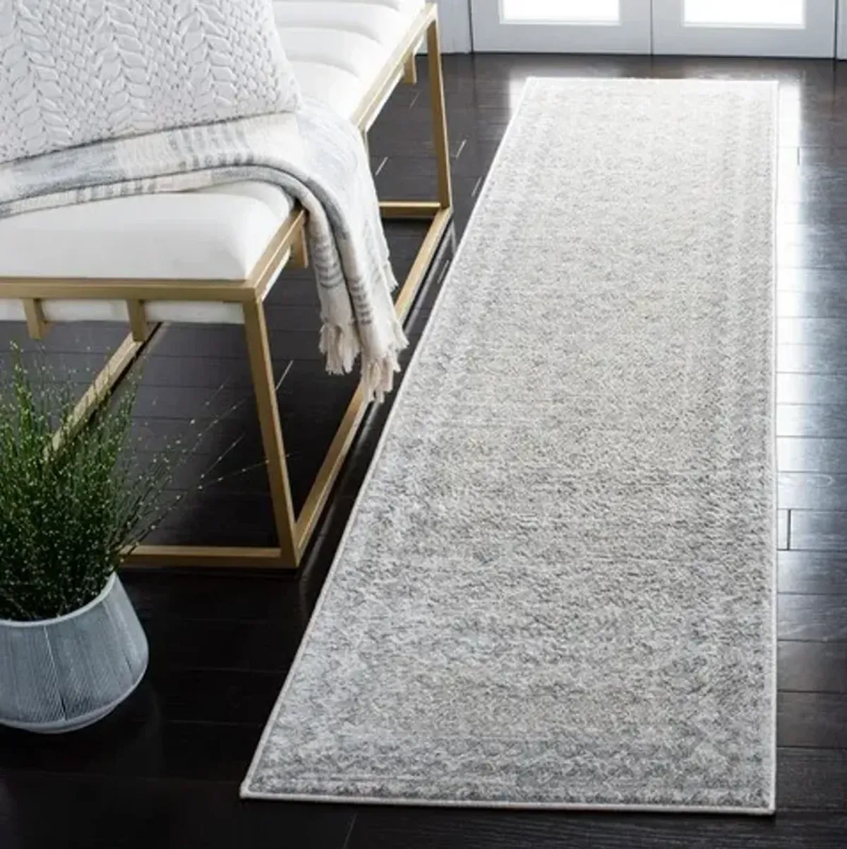 Brentwood 899 Ivory / Grey 2' X 6' Runner Powerloomed Rug