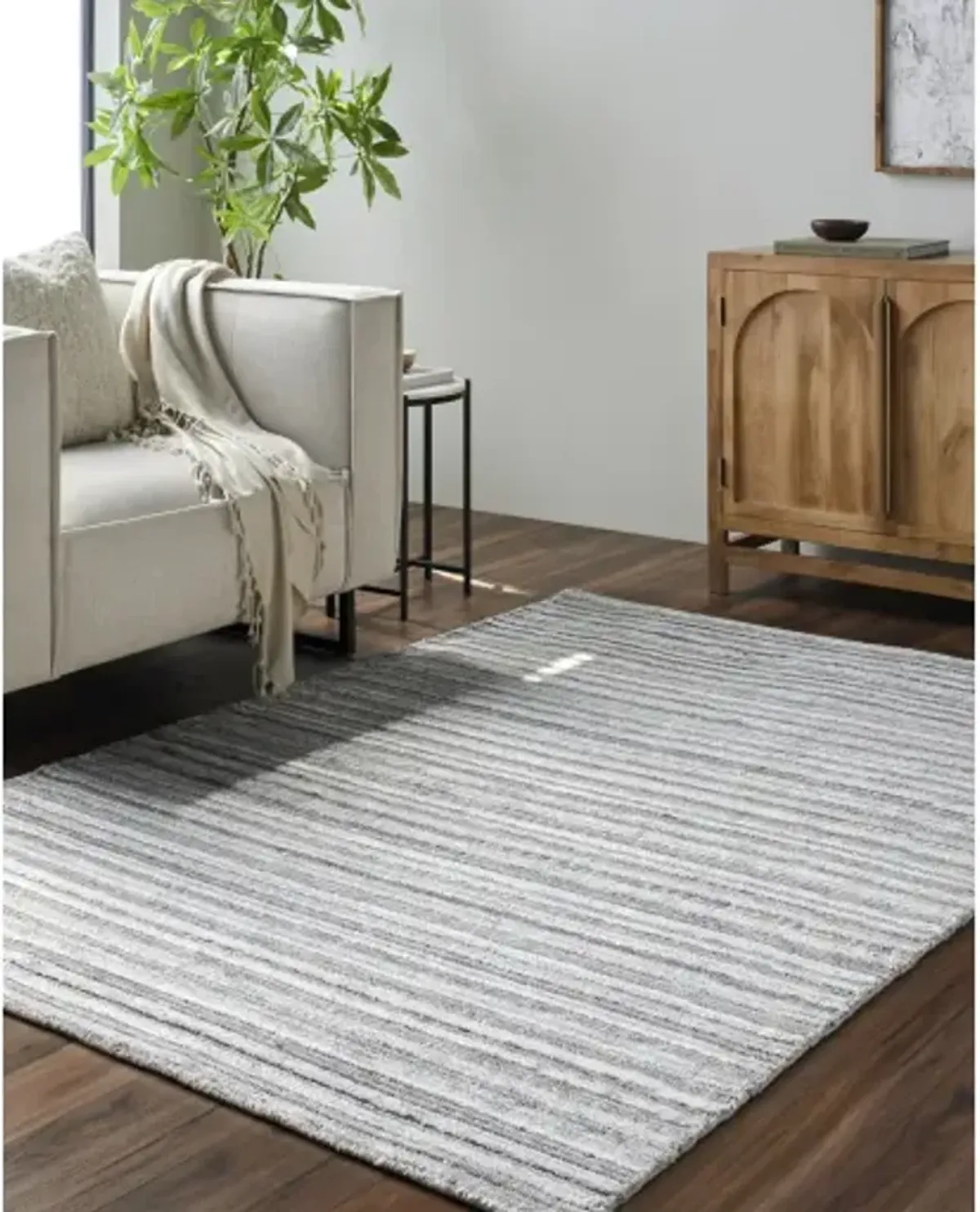 Patricia PCA-2301 2' x 3' Hand Made Rug