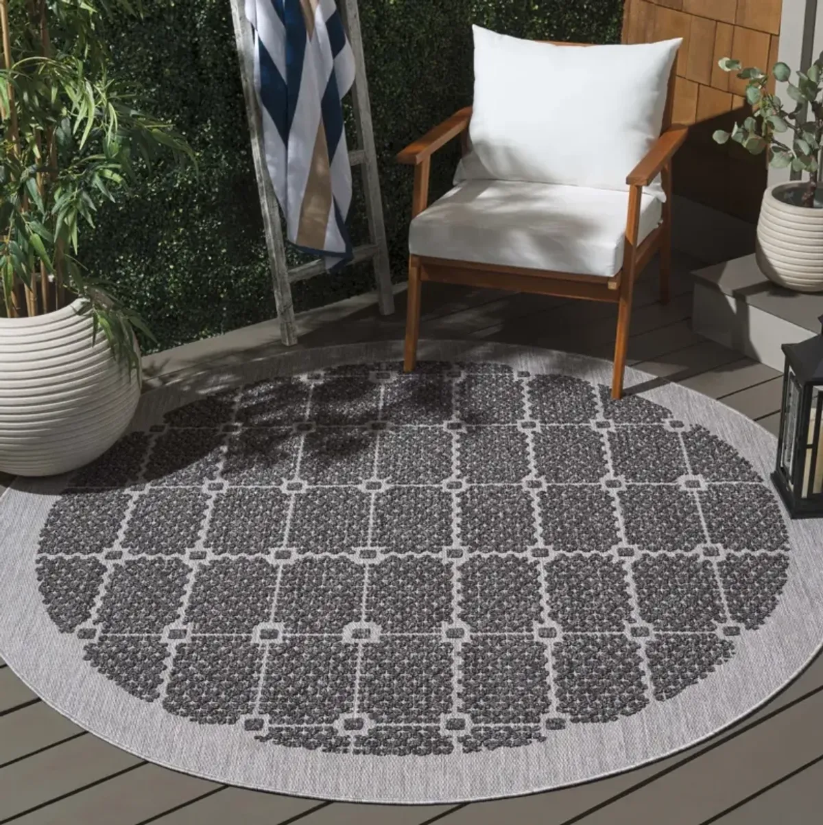 MILOS 112 CHARCOAL 6'-7' x 6'-7' Round Round Rug