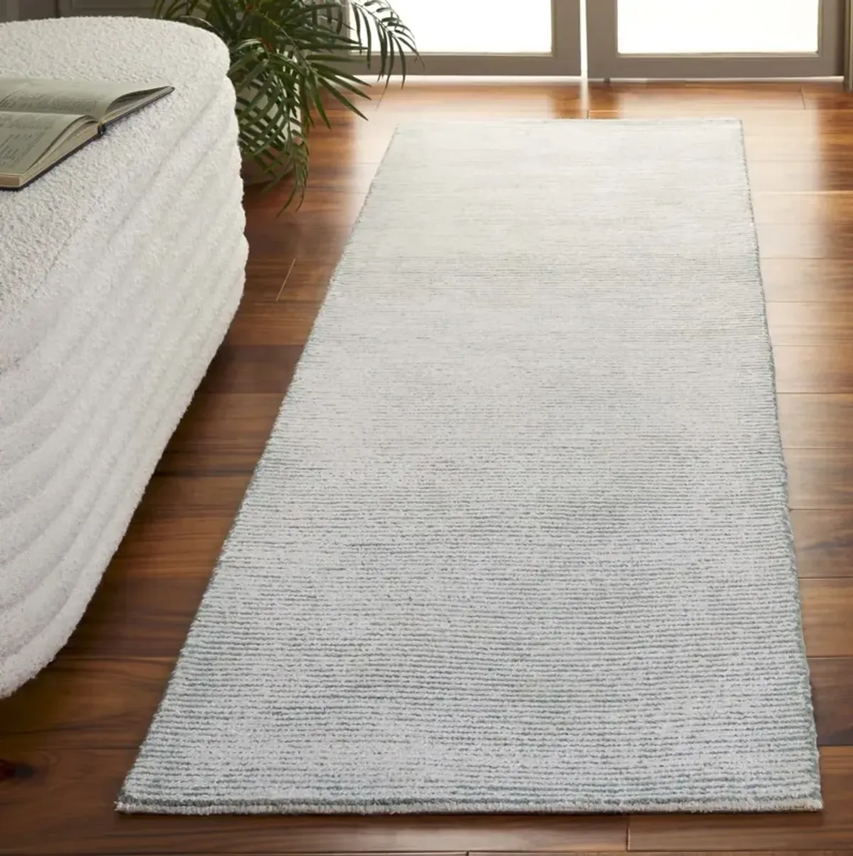 MIRAGE 375 IVORY  2'-3' x 8' Runner Rug