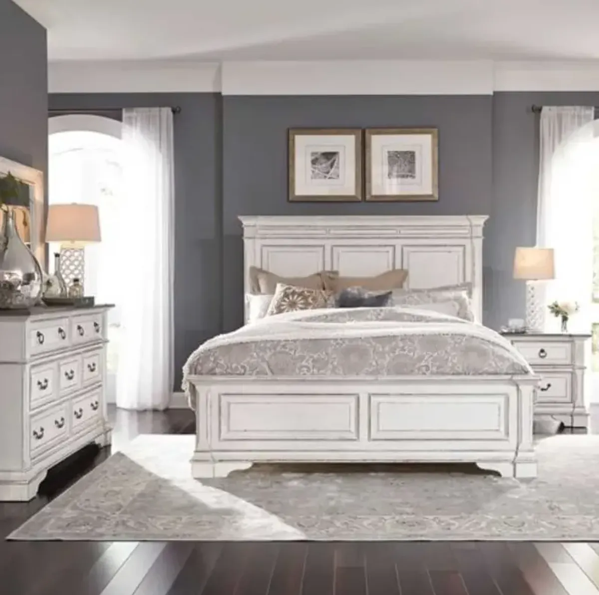 Liberty Furniture Abbey Park 4-Piece Antique White King Bed Set