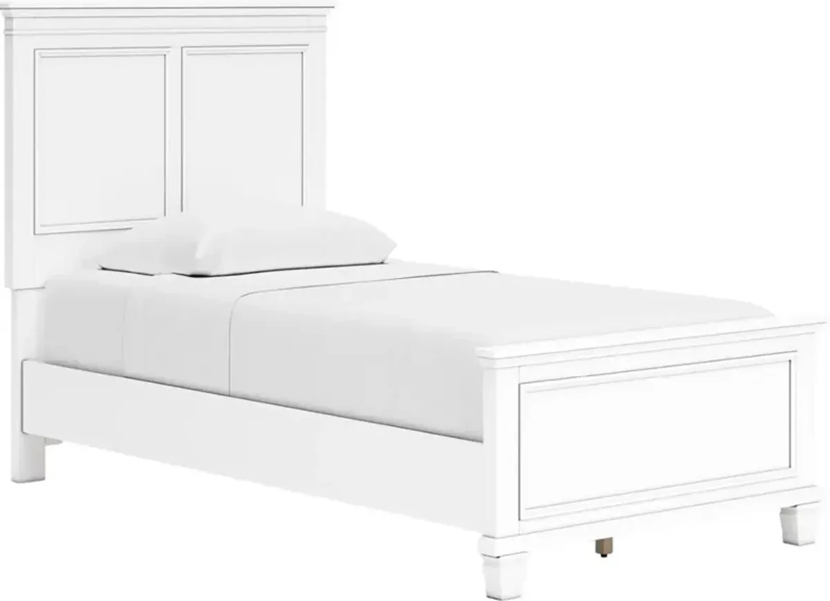 Signature Design by AshleyÂ® Fortman 4-Piece White Twin Panel Bedroom Set