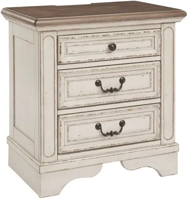Signature Design by AshleyÂ® Realyn Two-Tone 3-Drawer Nightstand