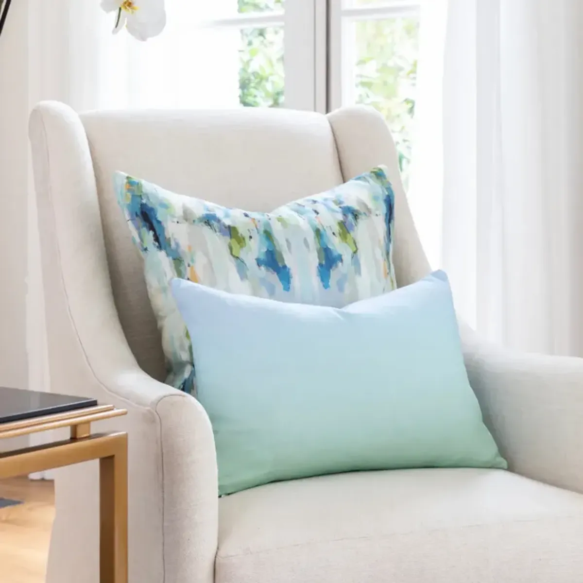 Laura Park Designs Wintergreen Blue/Green/White 22" x 22" Throw Pillow