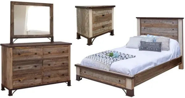 International Furniture Antique Wood 4 Piece Queen Bed Set