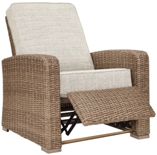 Signature Design by AshleyÂ® Beachcroft Beige Aluminum/Fabric/Resin Outdoor Recliner
