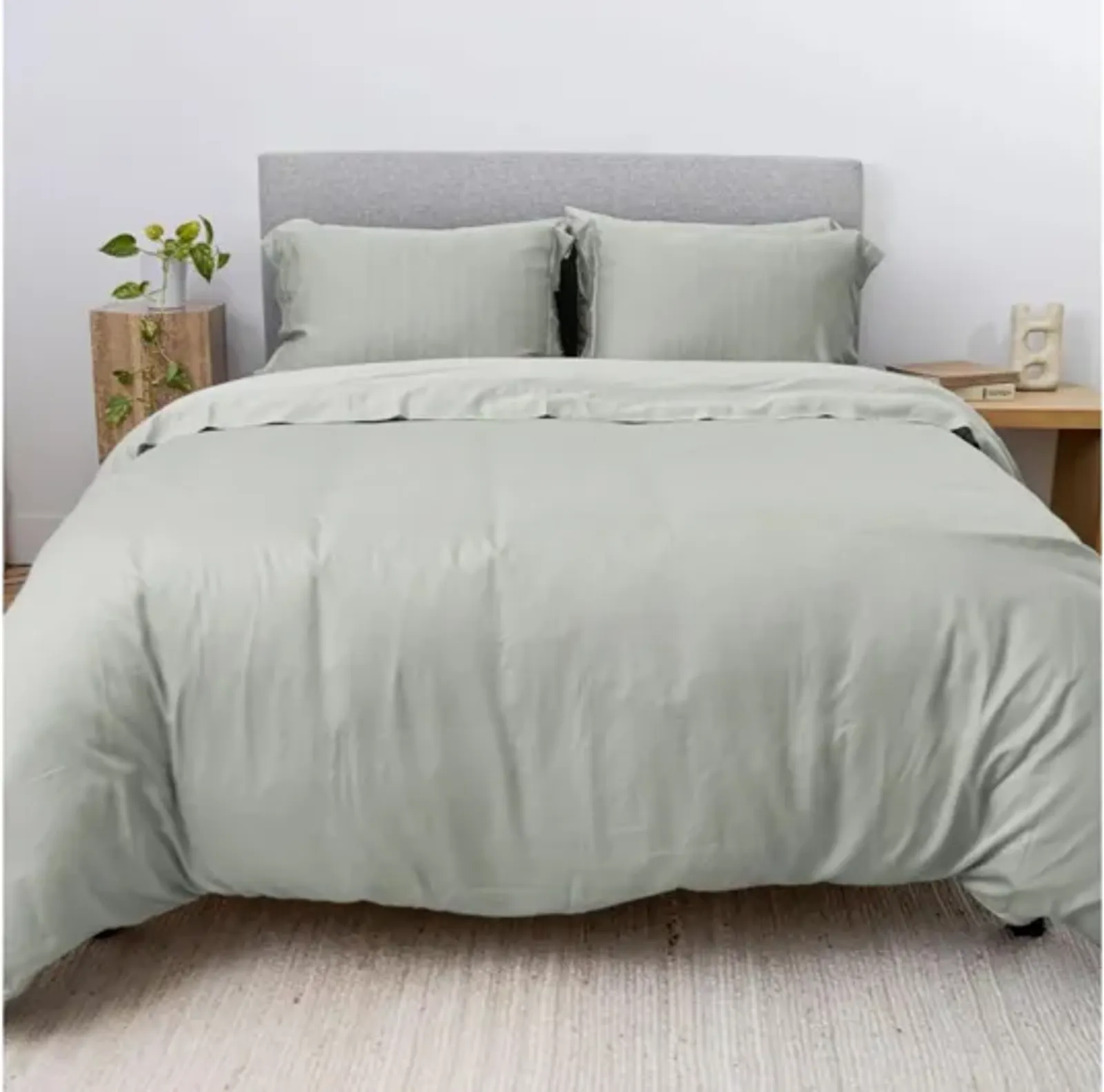 Iced Duvet Coverlet in Mist Green, Twin