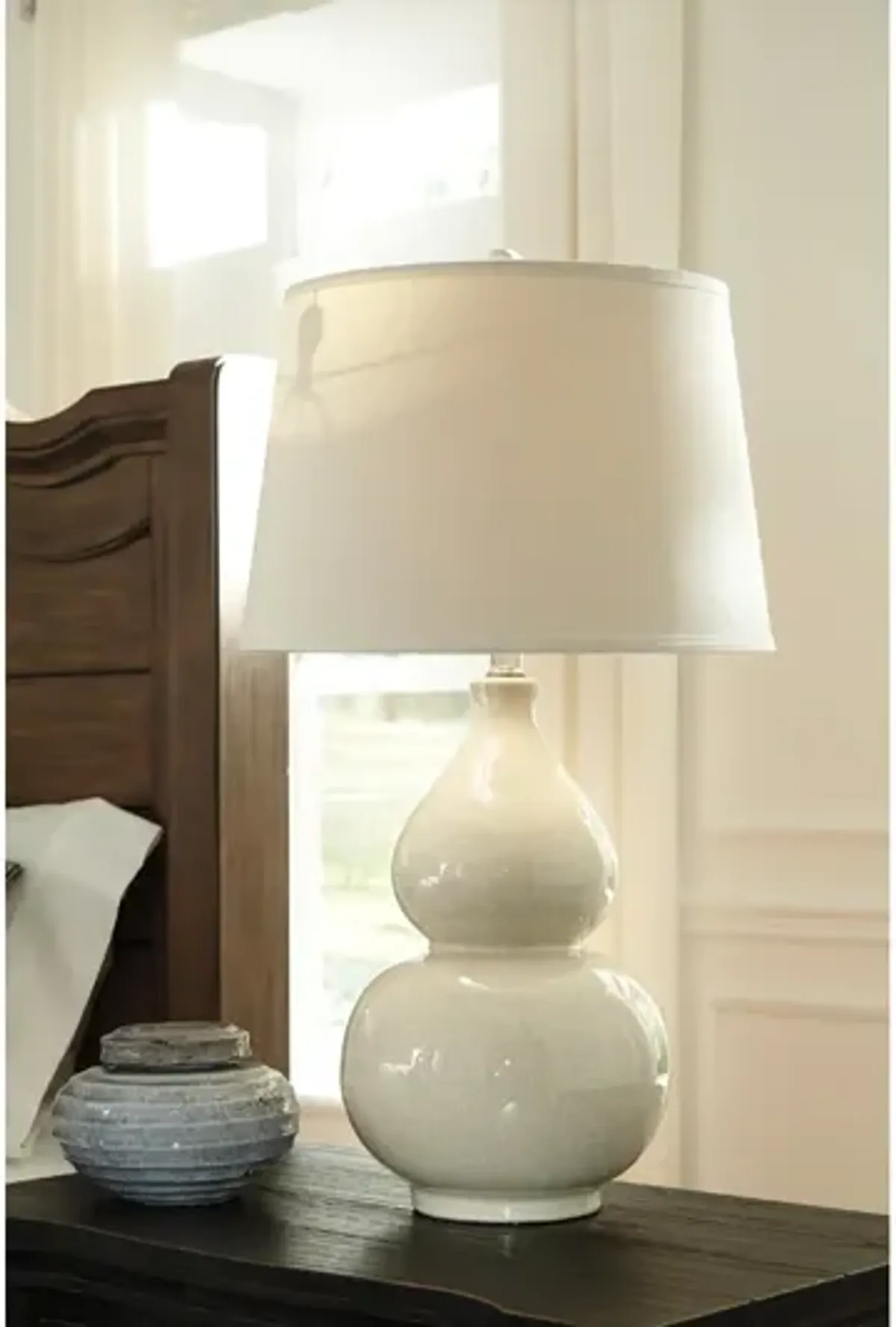 Saffi Table Lamp