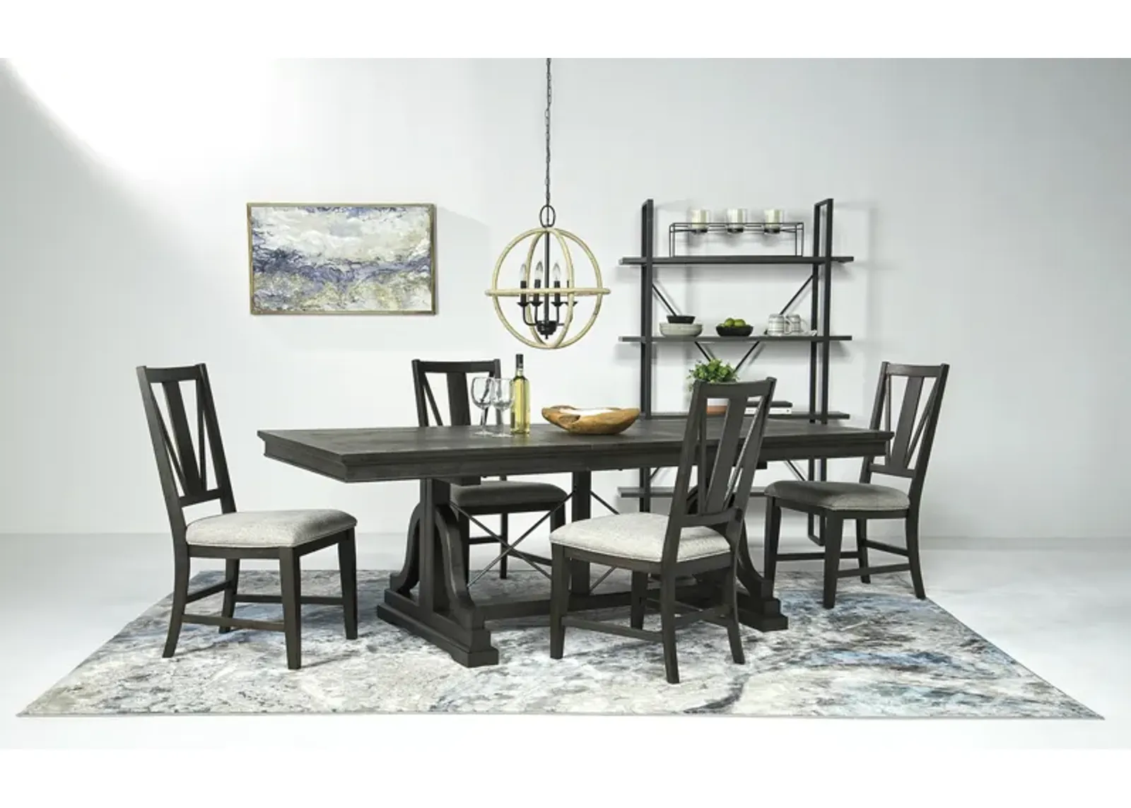 Bay Creek Extendable Dining Table & 4 V-Back Chairs in Graphite